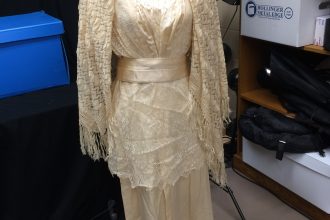 wedding dress dated from 1911