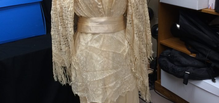 wedding dress dated from 1911