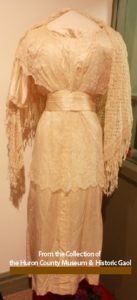Vintage wedding dress